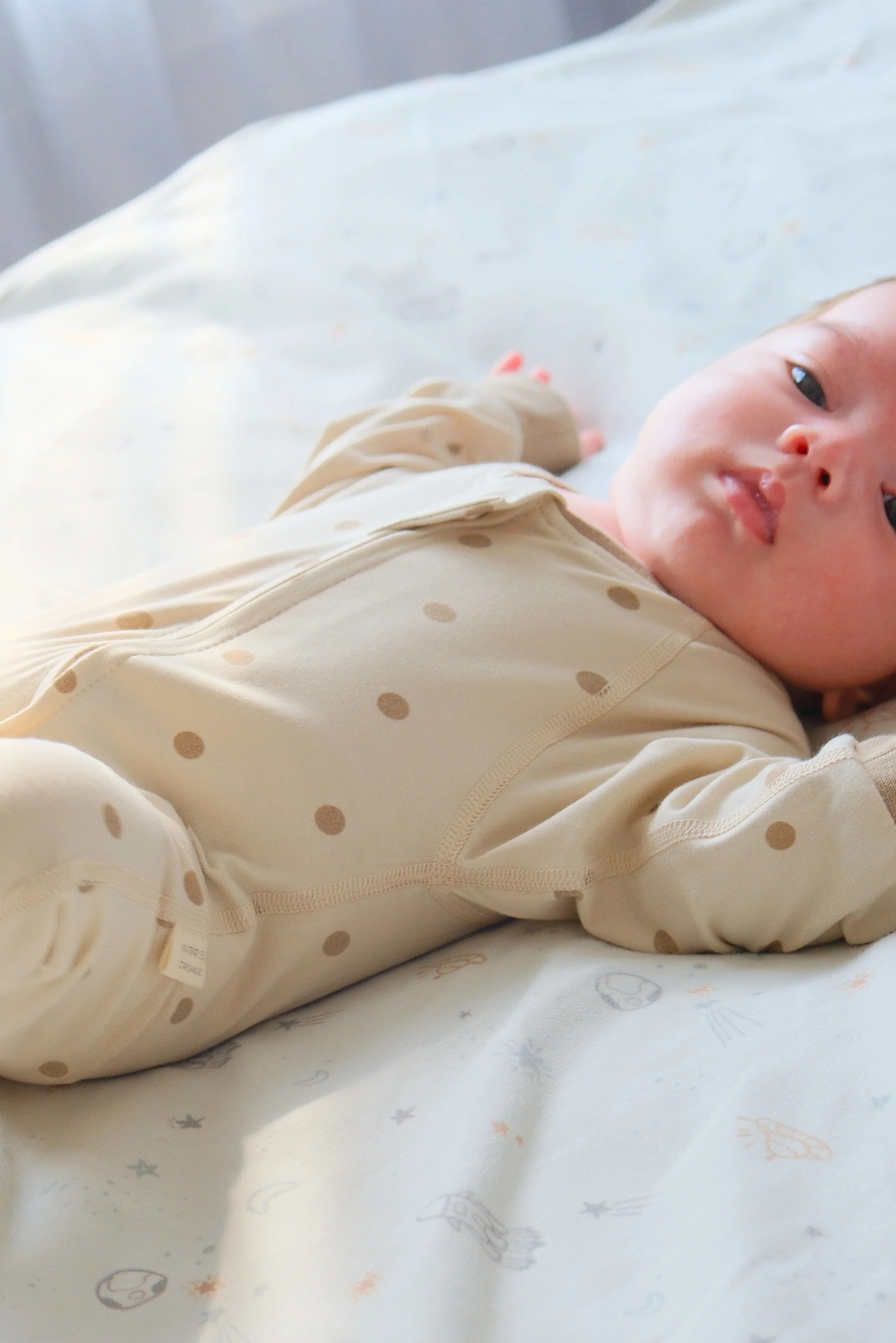Norsu Organic Bamboo Zip-up Sleeper Dots