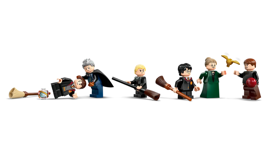 LEGO Harry Potter Hogwarts™ Castle: Flying Lessons #76447