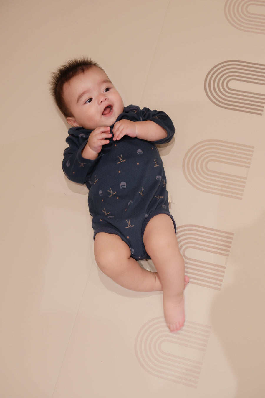 Norsu Baby Organic Long-sleeve Onesie-Hockey