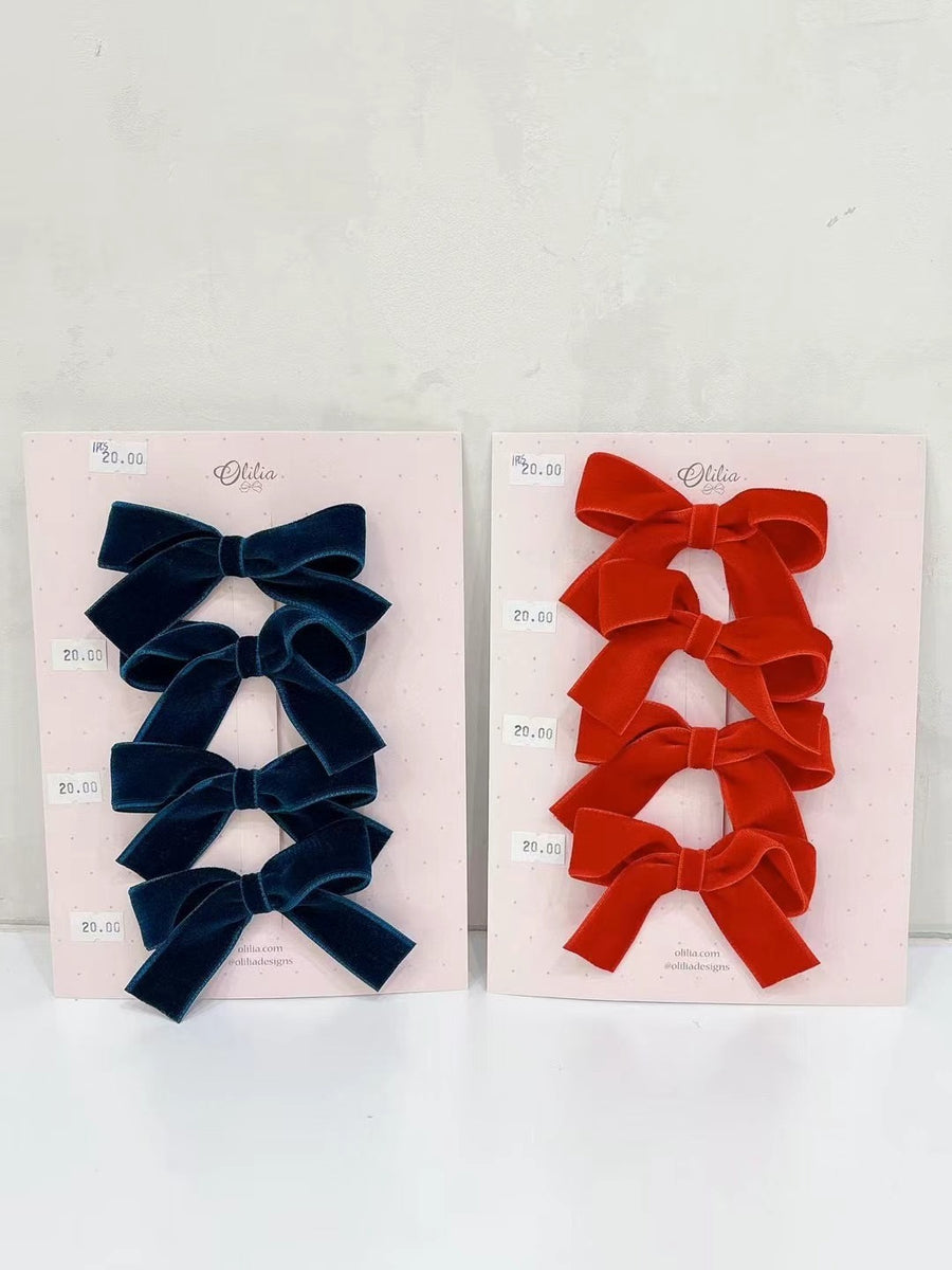 Olilia Designs Clip Velvet Bow Medium