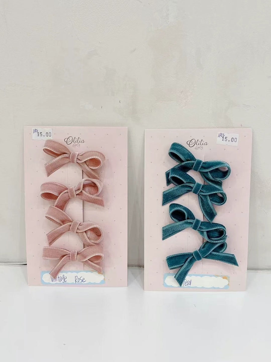 Olilia Designs Clip Velvet Bow Small
