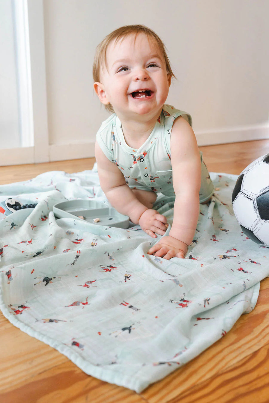 Loulou Lollipop Muslin Swaddle - The Beautiful Game