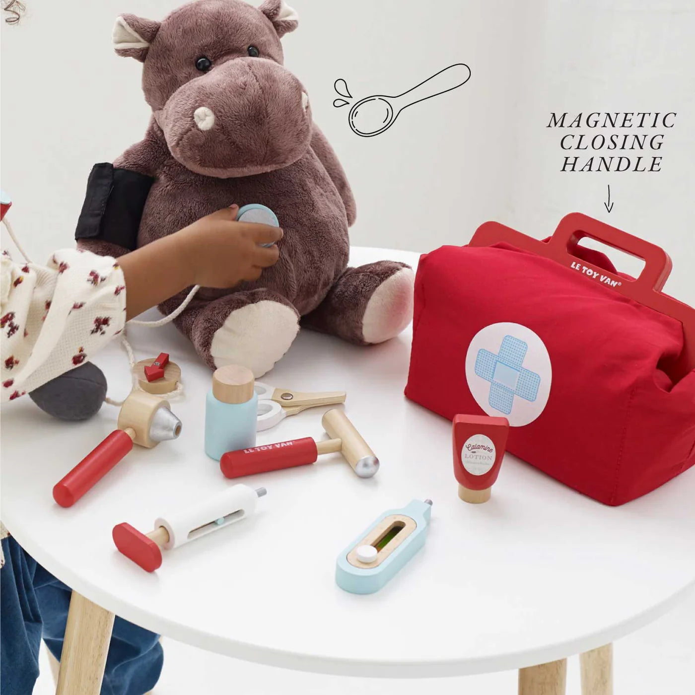 Le toy van doctor set sales