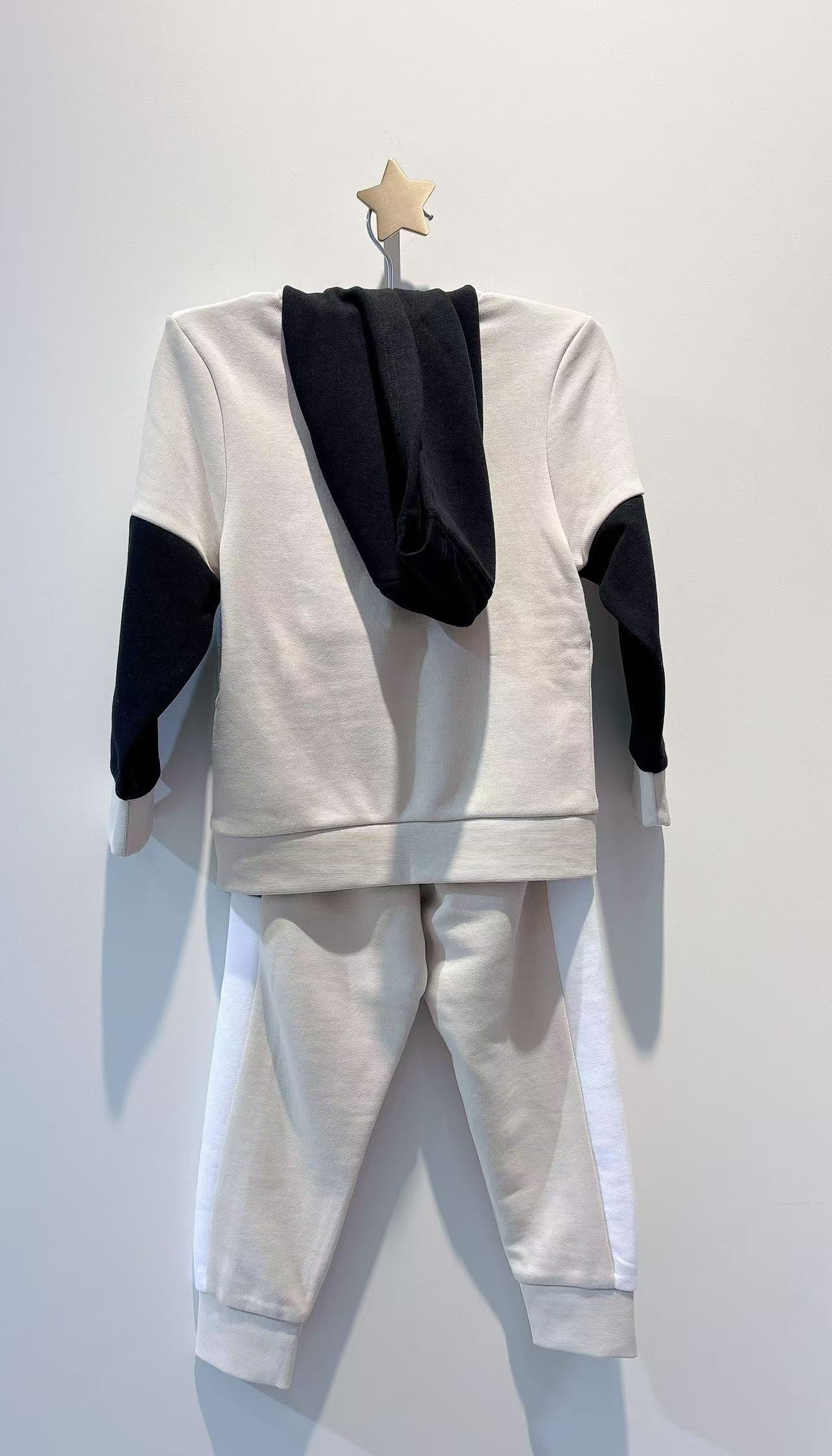 Boss Sand Color Block Sweat Set