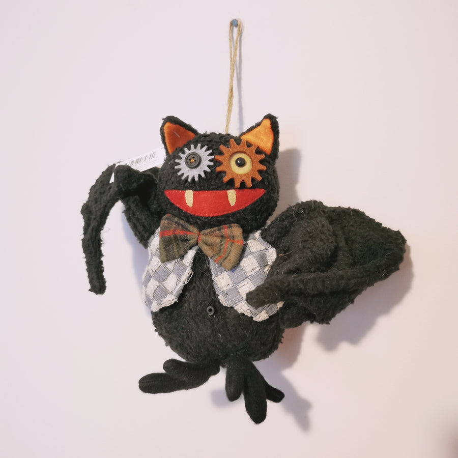 180°  Animated Hanging Figure, 3 AA Batteries Not Incl, Fabric/Plastic, 17"-19"